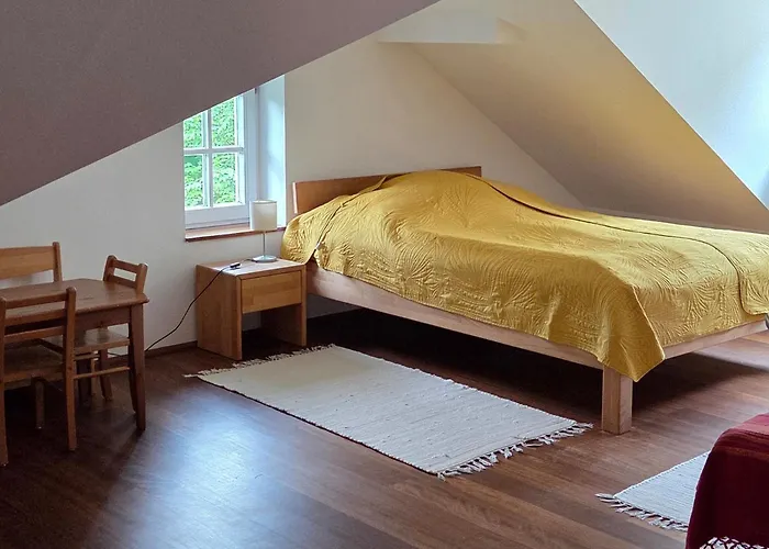 Bright Top-floor With Terrace - 2 Bedrooms - Quiet Area, 20 Min To Center דירה *