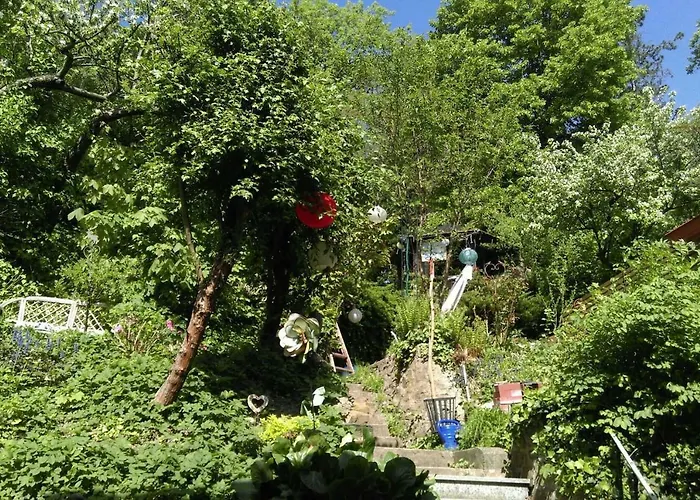 Bright Top-floor With Terrace - 2 Bedrooms - Quiet Area, 20 Min To Center