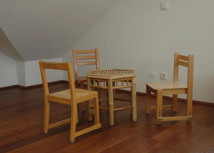Bright Top-floor With Terrace - 2 Bedrooms - Quiet Area, 20 Min To Center דירה